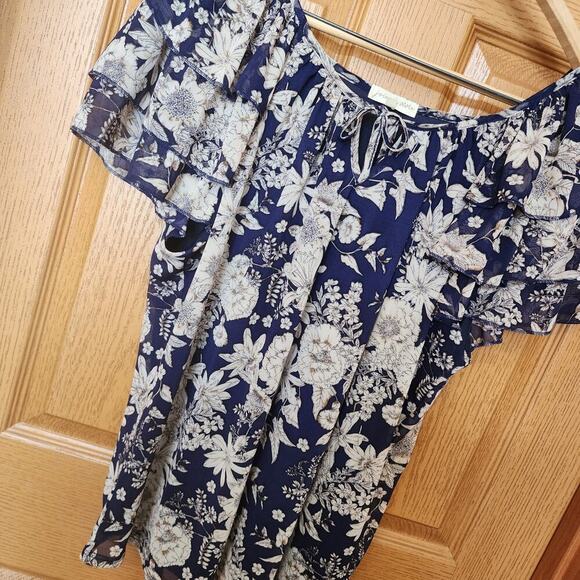 Joie De Vivre Navy Blue and Ivory Floral Top Flutter Sleeve Plus Size 1X Ruffles - Picture 2 of 11